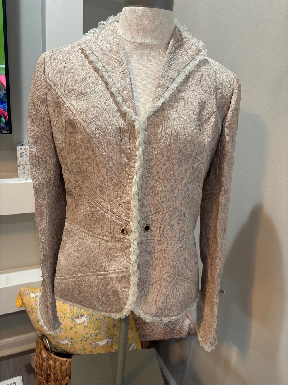 Light Pink Paisley-Textured Lace-Trim Blazer VTG